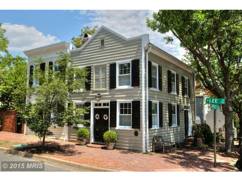 Old Town Alexandria 'WOW' House: Charming Historic Townhouse | Old Town ...