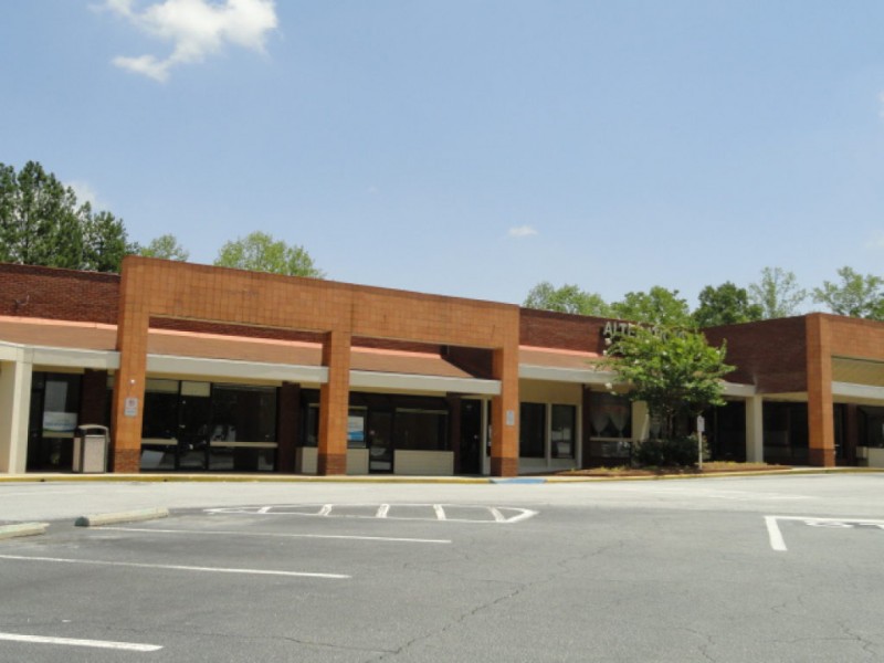 Peachtree Corners Shopping Center Sits Half Empty | Peachtree Corners ...