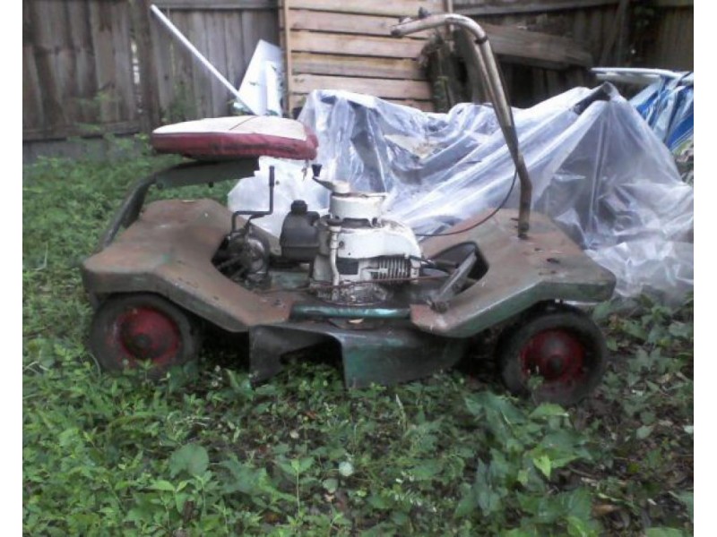 Craigslist Finds Include Floating Dock, Lot of Balls ...